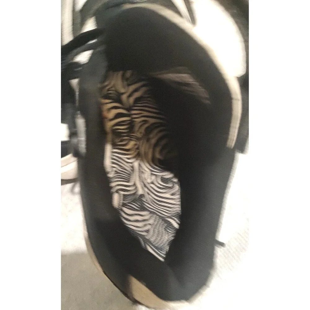 AND1 Girls Black & White‎ Low Platform Court Sneaker US Size 3